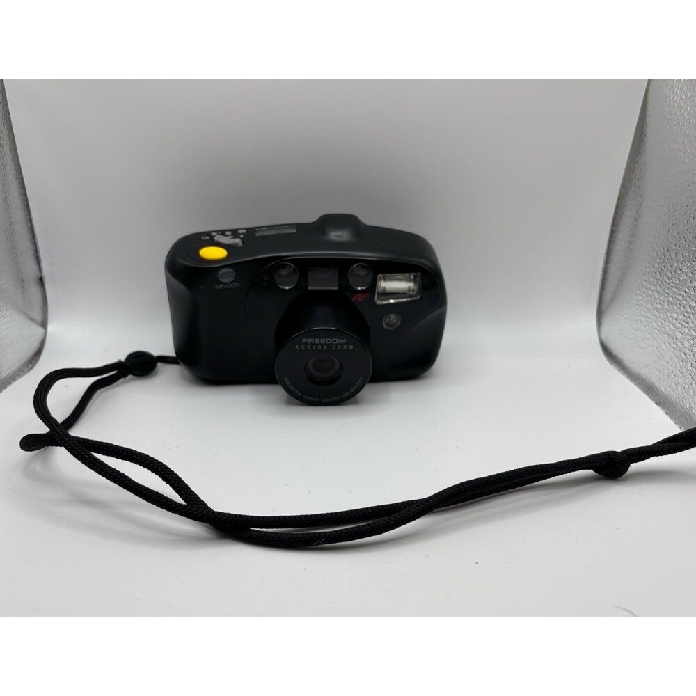 Minolta Freedom Action Zoom AF Point & Shoot 35mm Camera 38-60mm Lens